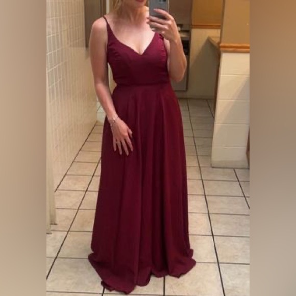 Burgundy bridesmaids dress - Picture 3 of 3